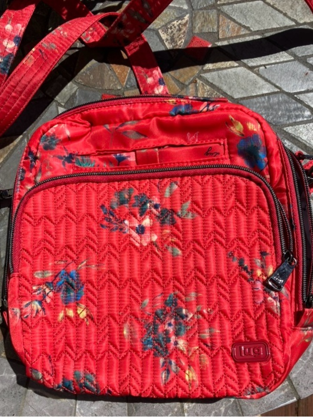 lug red Crossbody Bag with RFID Protection